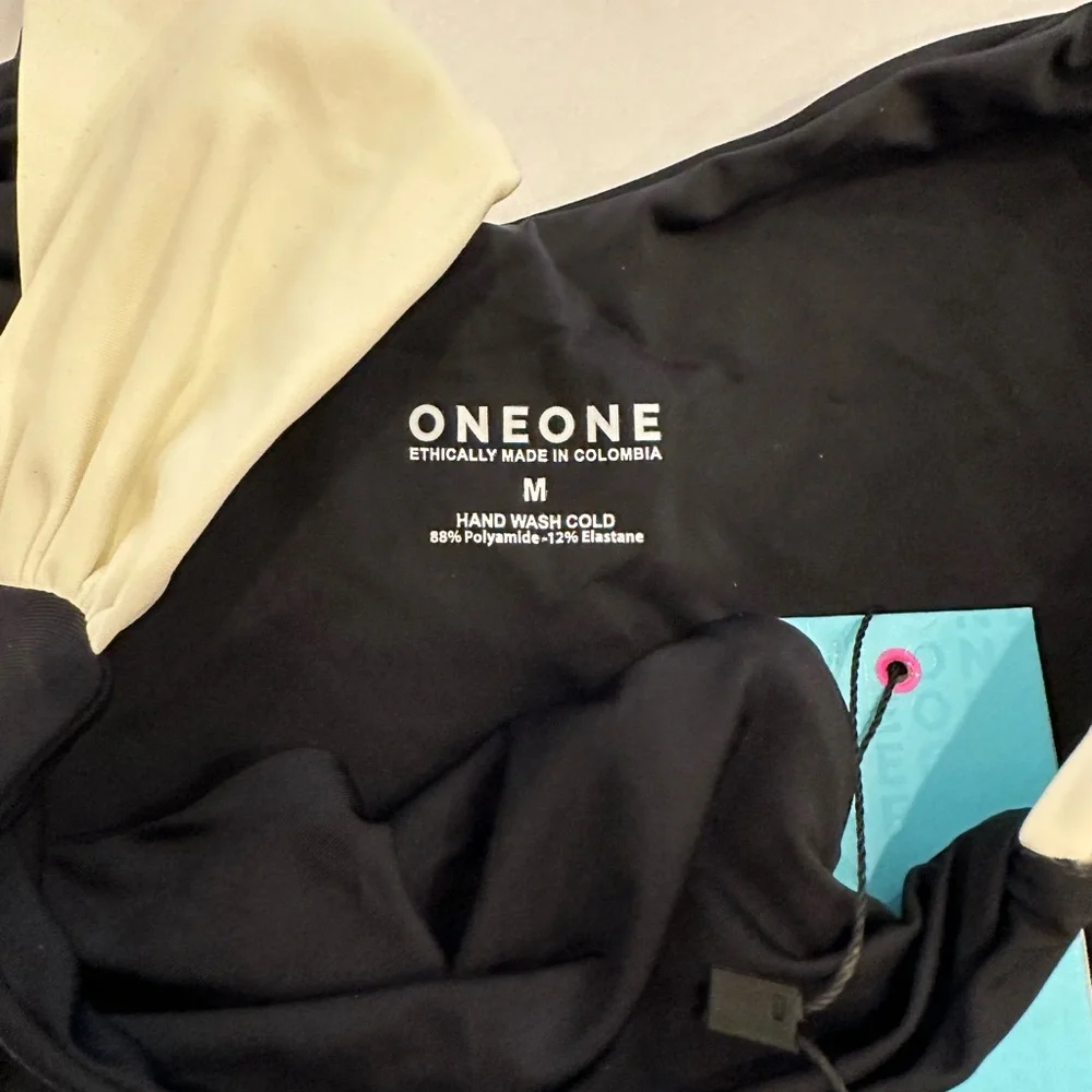 OneOne Swim Cecilia Bottom Size medium - Picture 2 of 3